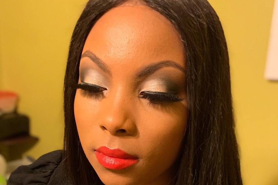 Old Hollywood glam