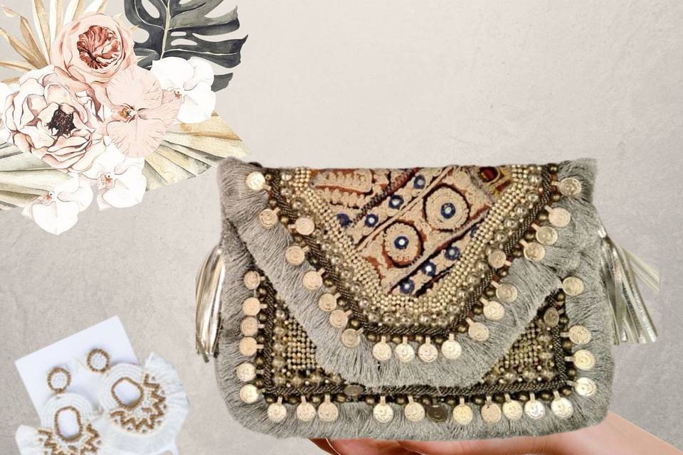 Boho-chic clutch