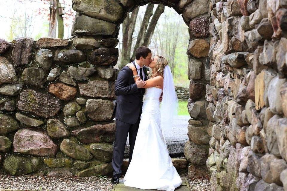 Newlyweds kissing