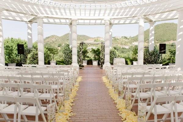 Petals and Linens