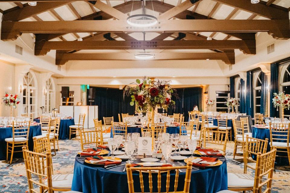 Gorgeous ballroom setup