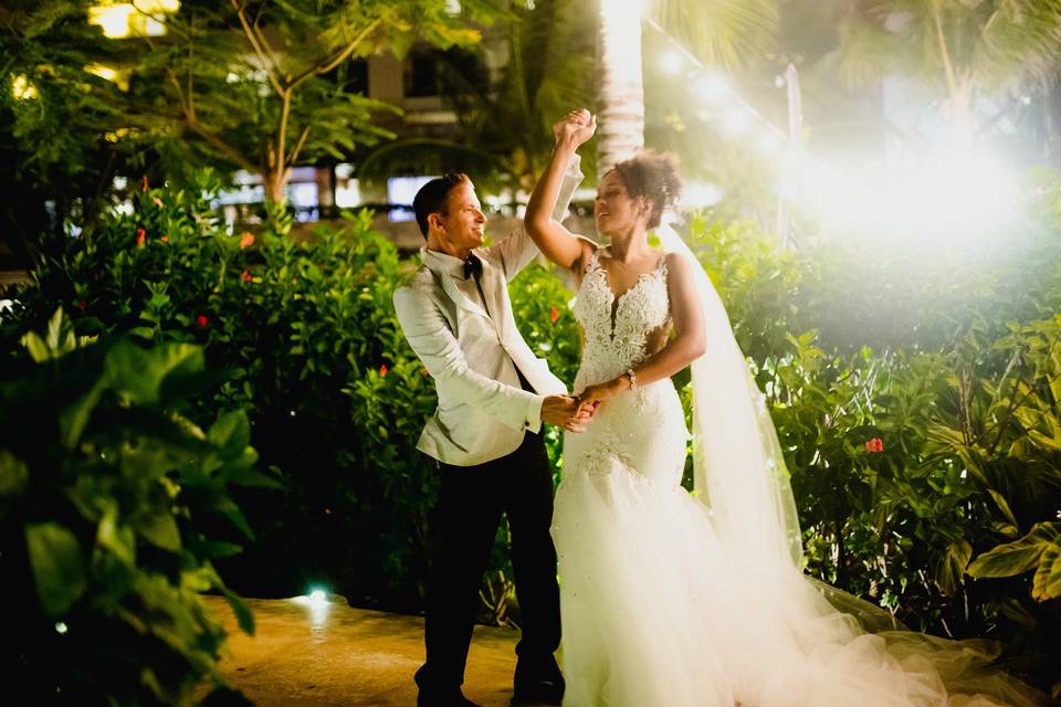 The Camera Wedding Photography