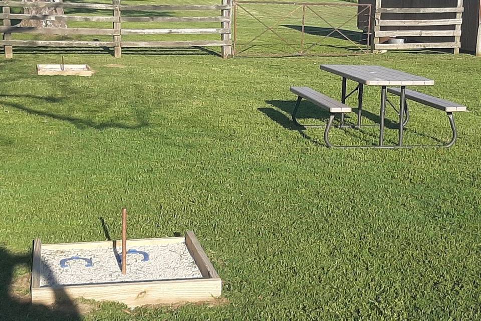 Horseshoe pits