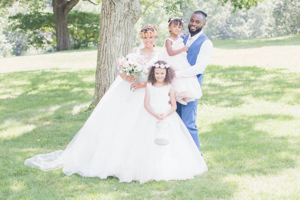 Bride & groom with children