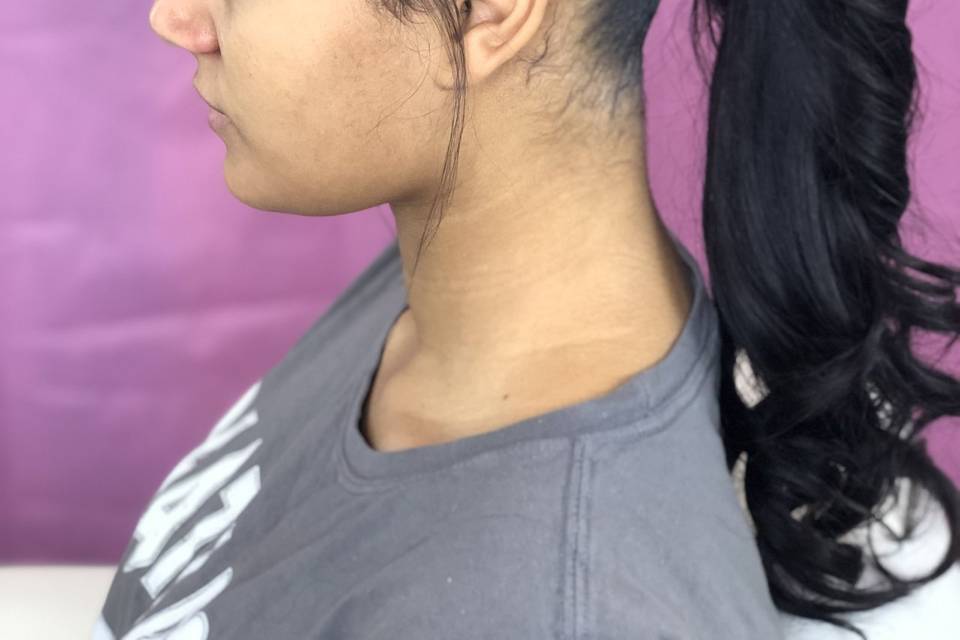Simple mid high ponytail