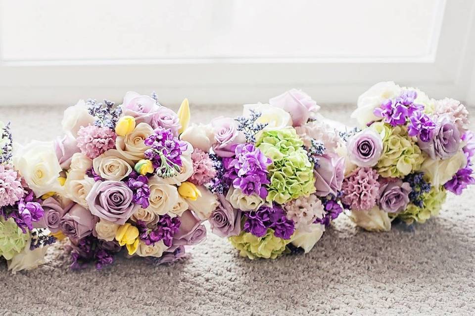 Orange and white bouquet