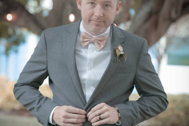 Groom - Shutter Speak