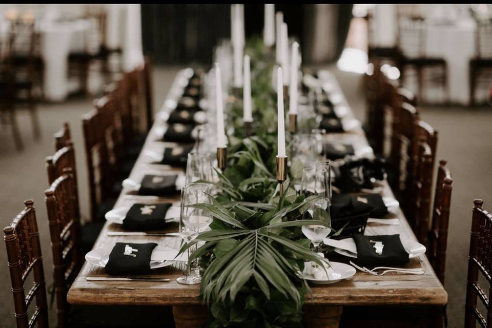 Bridal party table