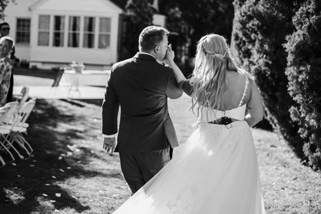 Ceremony at Moss Mansion