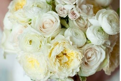 Bridal white bouquets