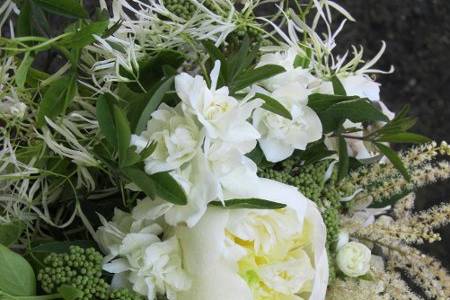 Spring white bouquet