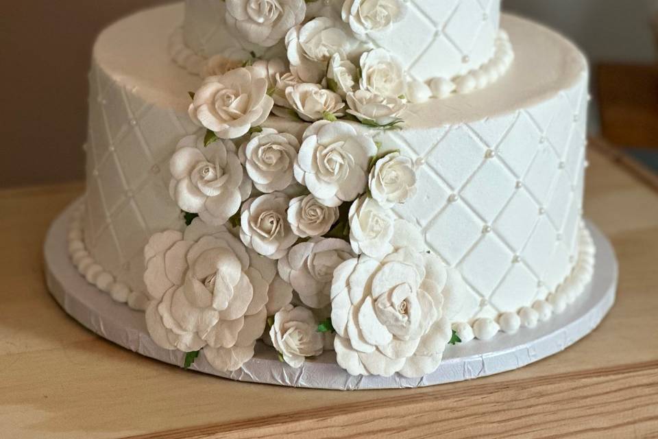 White wedding cake