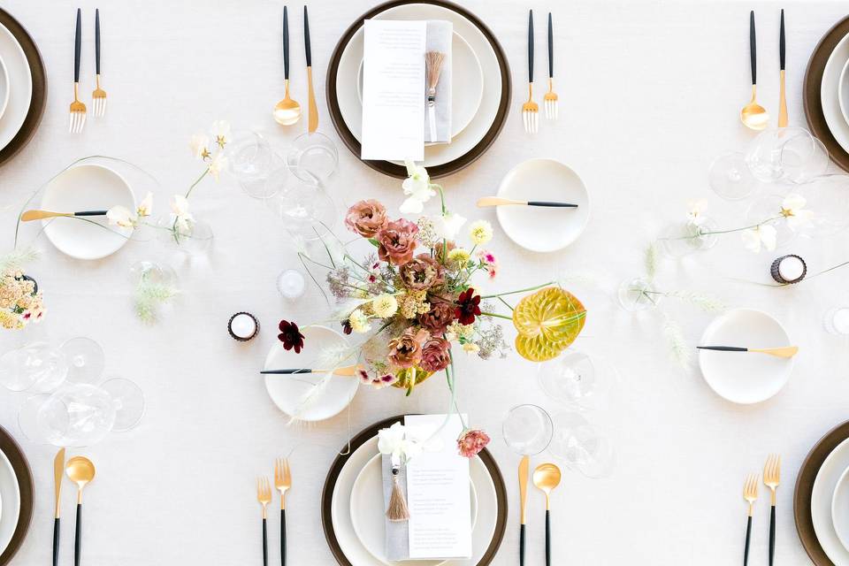 Modern Chic Table Setting