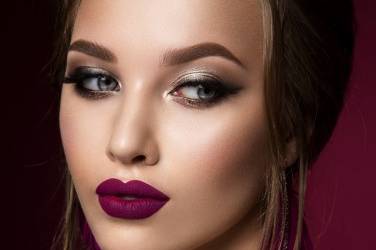 Classic red lip