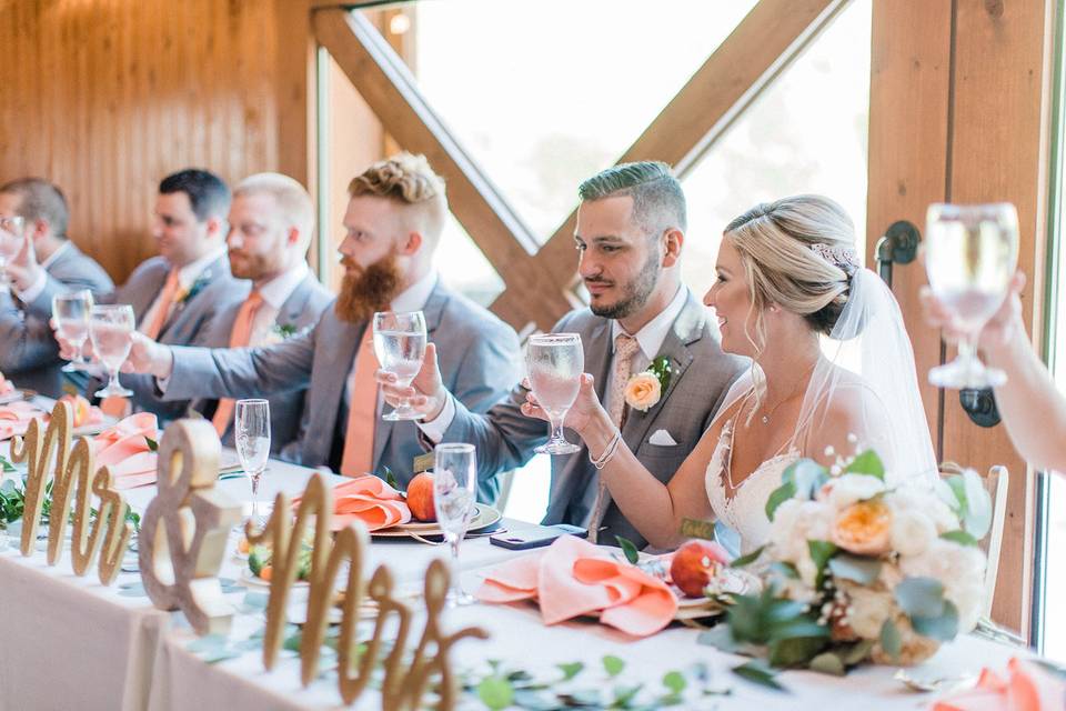 Head table | Photo: LifeByLexPhotography