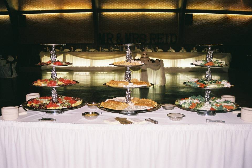 LaShon's Catering table buffet