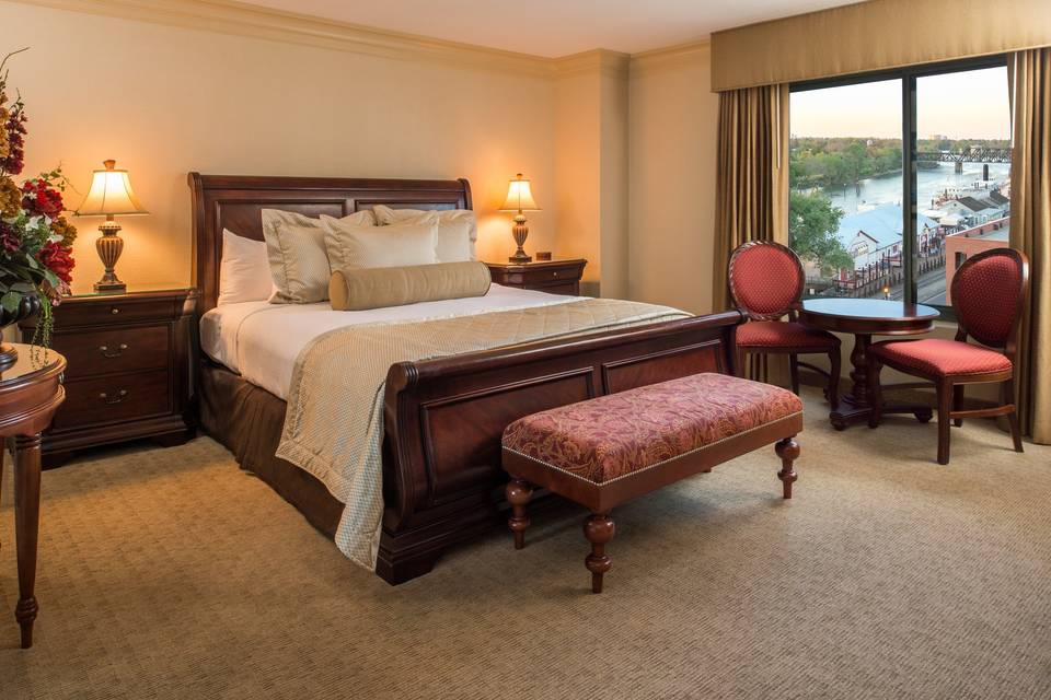 Embassy Suites by Hilton Sacramento Riverfront Promenade room