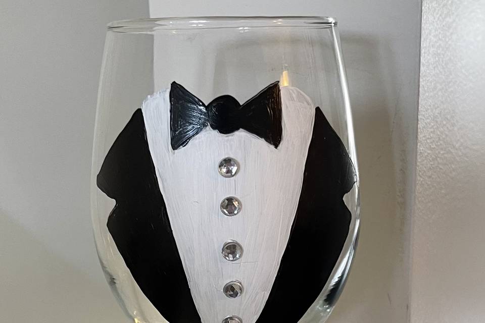 GROOM Hand-Painted Wine Glass