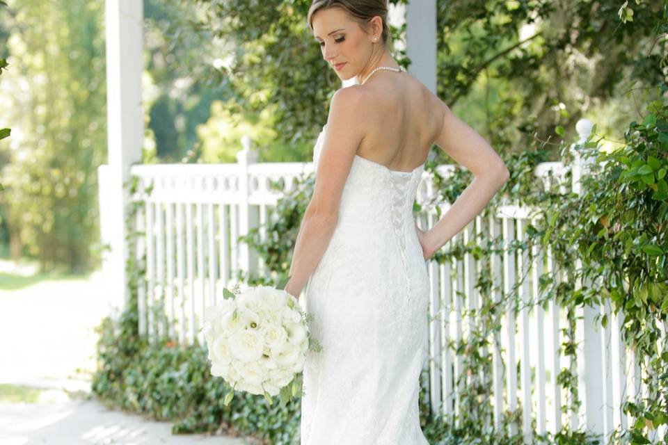 Bumby Photography of Bride outdoors