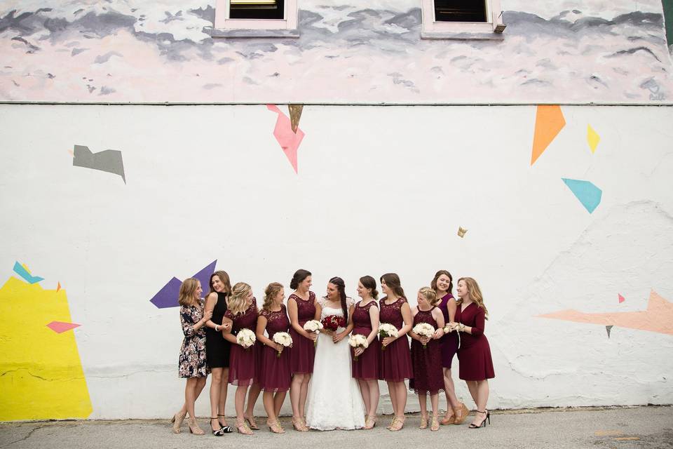 Wedding party photos you love