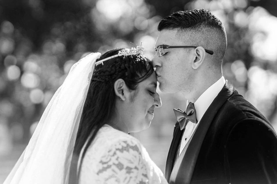 Black and white wedding photo