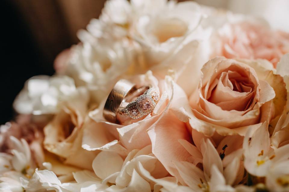 Ring & Flowers Details