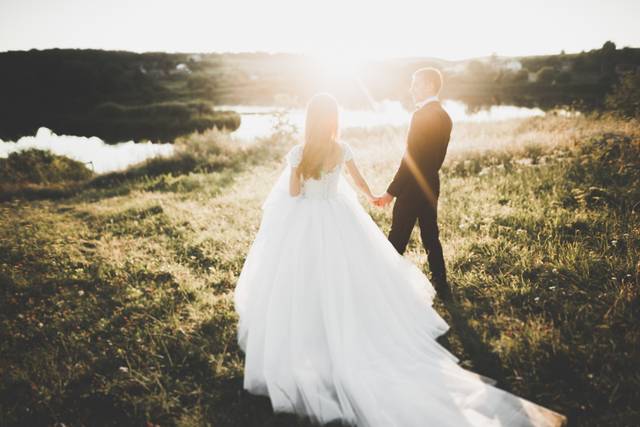 Tara Lindbert Weddings & Events