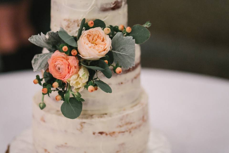 Simple and elegant cake