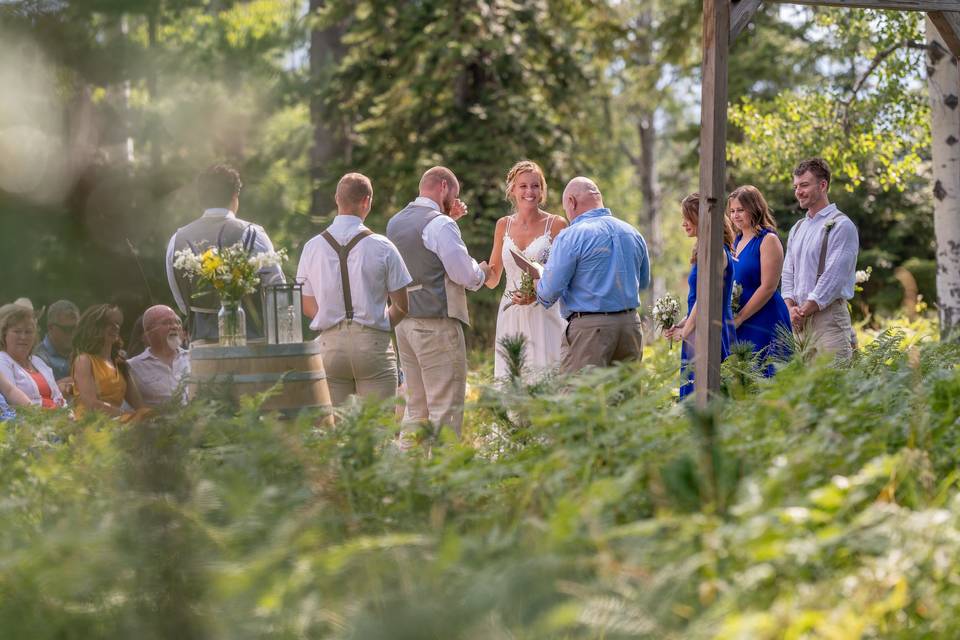 Intimate ceremony in the trees