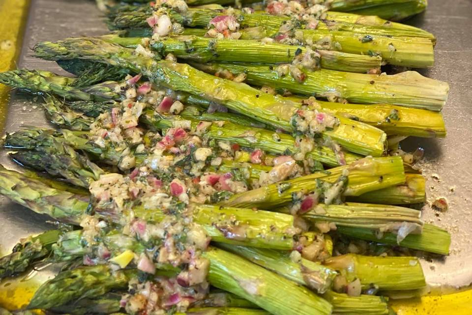 Garlic Roasted Asparagus