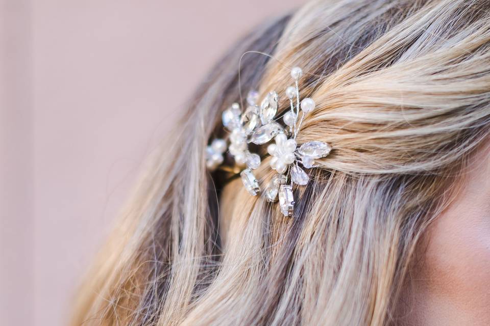 Bridal waves