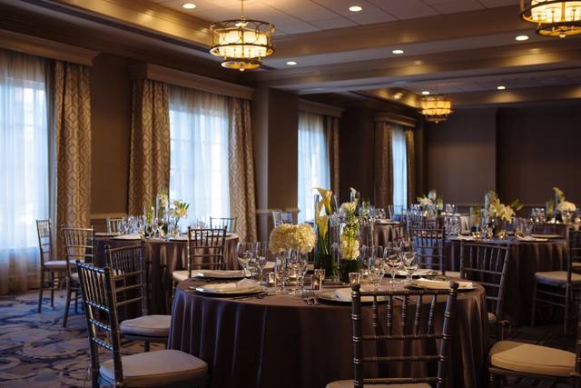 Ballroom Wedding Set