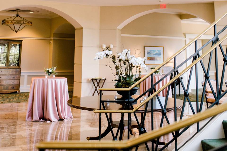 Atrium and decor