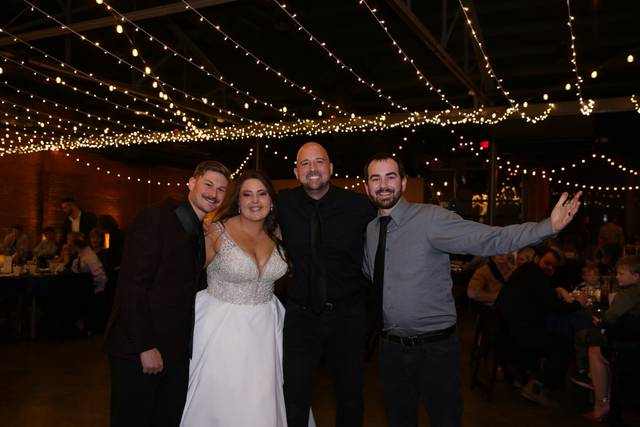 The Danceman Dj Services