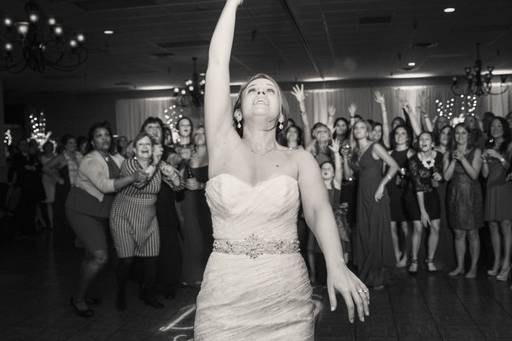 Bouquet toss