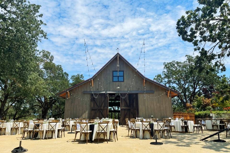 Rustic Barn Wedding