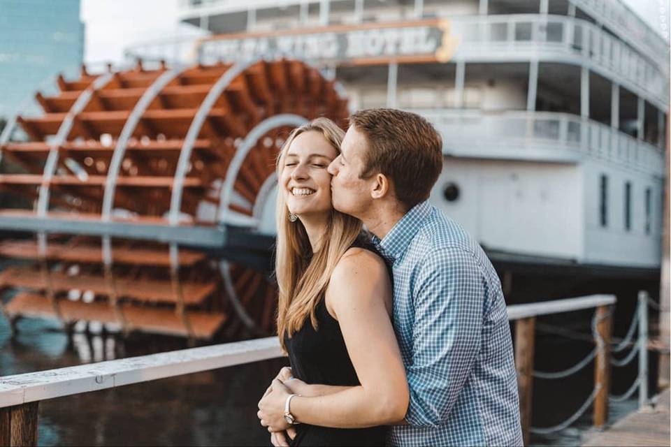 Wedding kisses