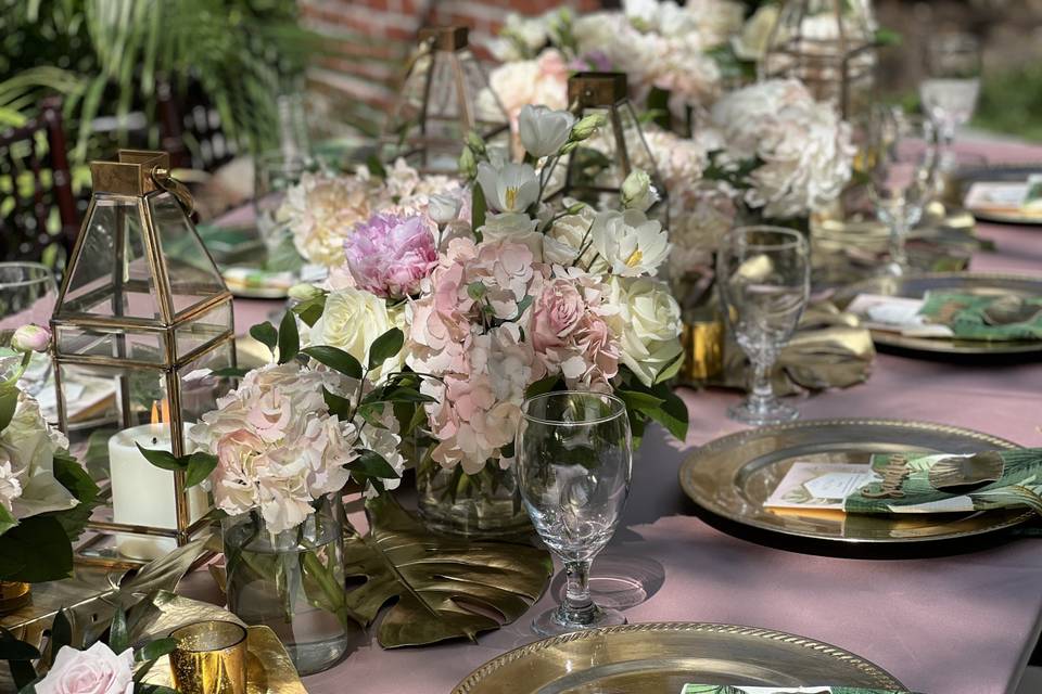 Table floral setup