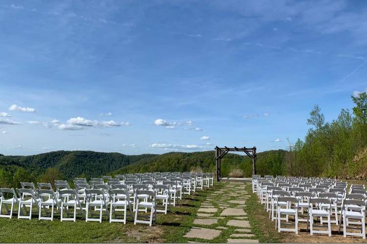 Pig Hill Farm & Vineyard