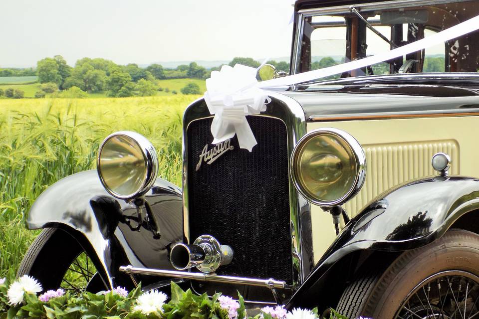 Love Vintage - The little wedding car Co