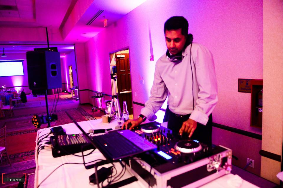 DJ Prashant - Indian Wedding DJ in Chicago