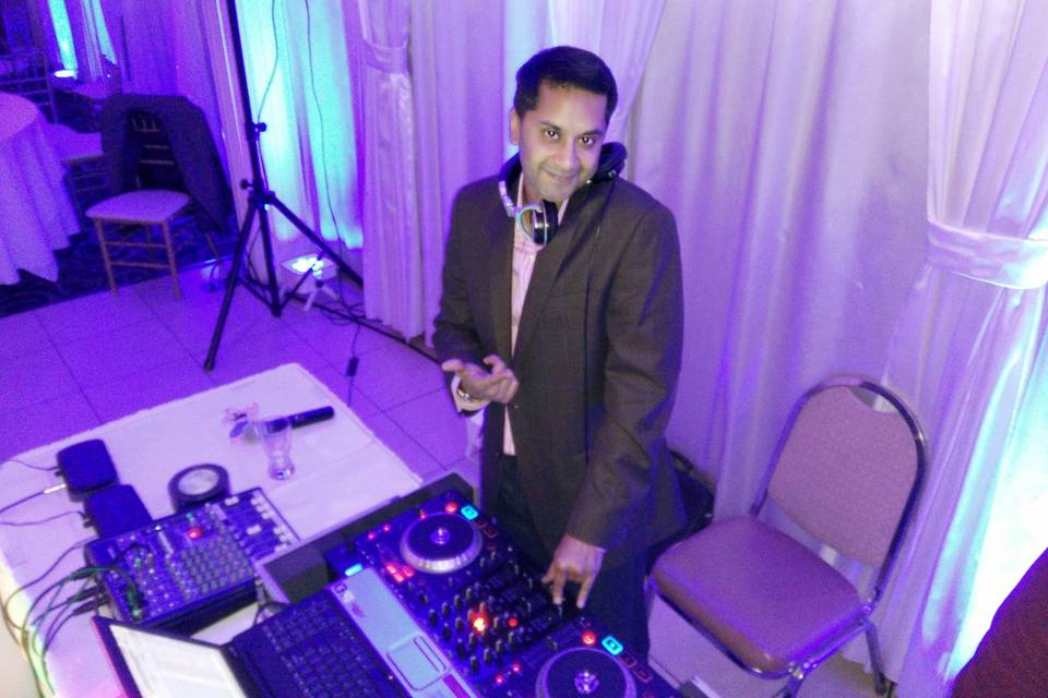 DJ Prashant - Indian Wedding DJ in Chicago