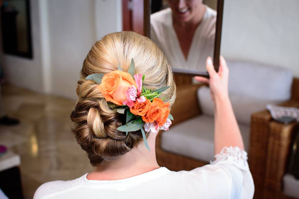 Hair flowers