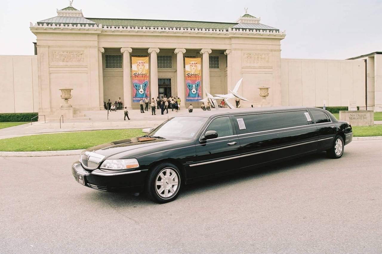 Wedding Limos Wedding Transportation Weddingwire