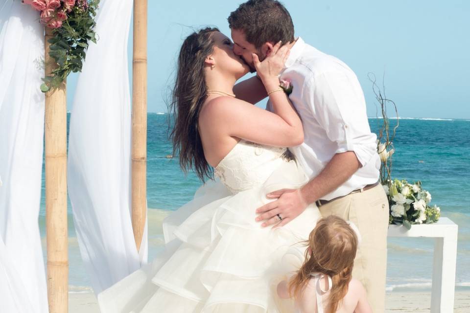 Newlyweds at the bar