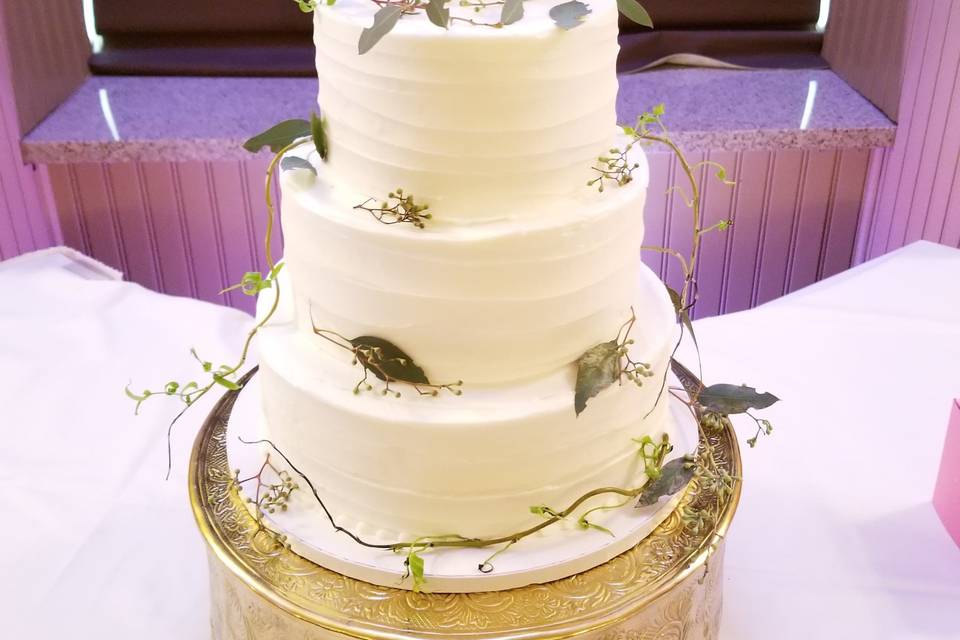 Simple and elegant cake design