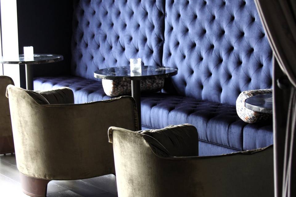 Lounge 2 (Blue Room)