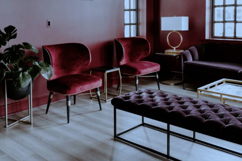 Lounge 1 (Red Room)
