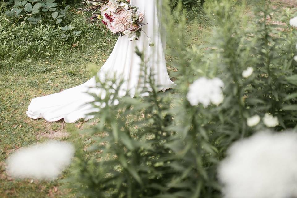 Bride in the gardens