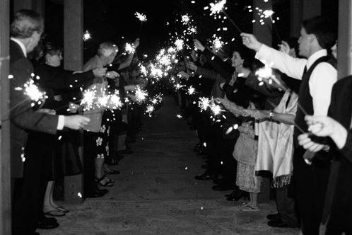 Ponte Winery in Temecula offers the option of sending off the Bride and Groom using sparklers.  We take care of gathering your guests, lining them up and making sure the getaway car is ready.  A storybook ending to a perfect wedding day!